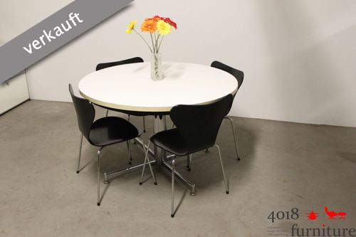 4 x Arne Jacobsen für Fritz Hansen 3107 Stuhl schwarz